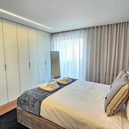 Luxury Rooftop By Luxistay - Private Jacuzzi & Sunset Views | Διαμέρισμα