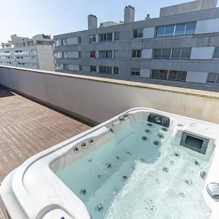 Luxury Rooftop By Luxistay - Private Jacuzzi & Sunset Views | Apartment