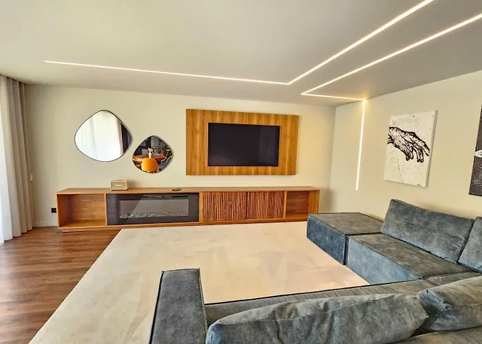 Luxury Rooftop By Luxistay - Private Jacuzzi & Sunset Views | Apartament *