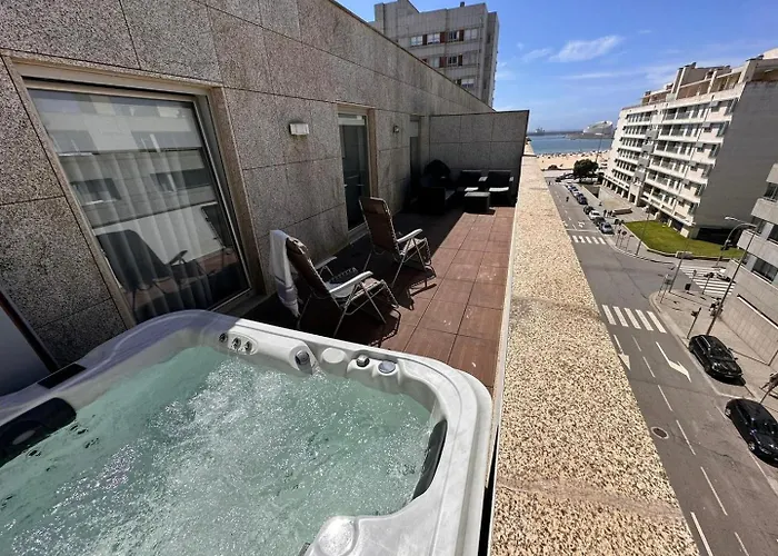 Luxury Rooftop By Luxistay - Private Jacuzzi & Sunset Views | * Matosinhos (Porto)