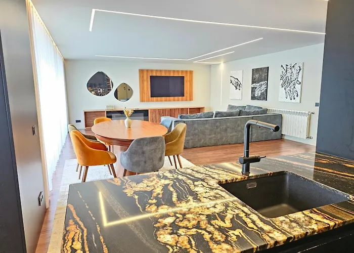 Apartament Luxury Rooftop By Luxistay - Private Jacuzzi & Sunset Views | *