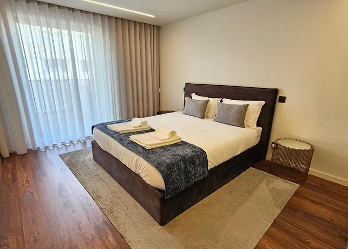 Luxury Rooftop By Luxistay - Private Jacuzzi & Sunset Views | Apartament Matosinhos (Porto)