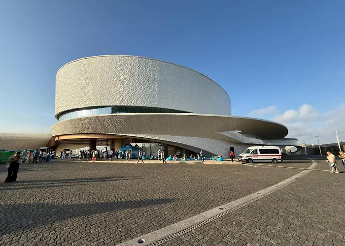 Luxury Rooftop By Luxistay - Private Jacuzzi & Sunset Views | Apartament *