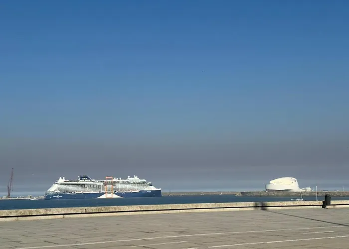 Luxury Rooftop By Luxistay - Private Jacuzzi & Sunset Views | Apartament Matosinhos (Porto)